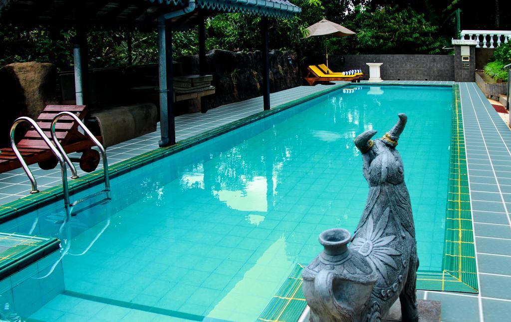Manor House Hotel Embulpure Ngoại thất bức ảnh